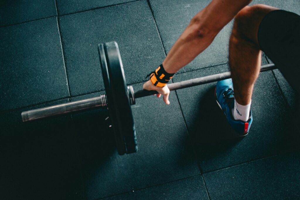 How to set up an online fitness coaching business in Dubai